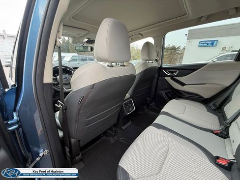 Used 2021 Subaru Forester Premium image 33