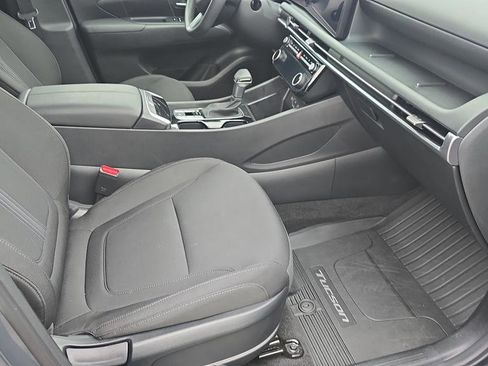 Certified 2025 Hyundai Tucson SEL FWD image 13