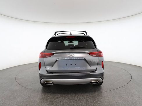 Used 2019 INFINITI QX50 Essential image 14