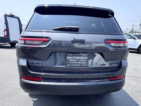 New 2025 Jeep Grand Cherokee L Limited w/ Black Appearance Package image 6