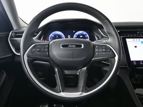 Used 2023 Jeep Grand Cherokee Limited AWD/4WD image 36