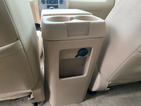 Used 2008 Ford Escape XLT image 18