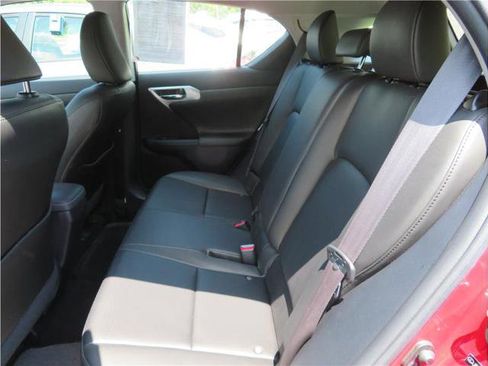 Used 2012 Lexus CT 200h Premium image 5