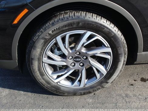 Certified 2023 Lincoln Corsair AWD w/ Equipment Group 101A image 12