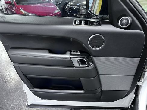 Used 2018 Land Rover Range Rover Sport HSE Dynamic image 26