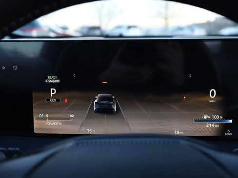 New 2026 Nissan Leaf Platinum+ w/ Cargo Package (Platinum+) image 12