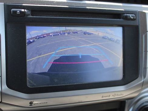 Used 2016 Toyota 4Runner SR5 image 11