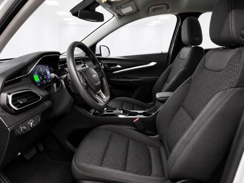 Used 2023 Chevrolet Bolt EUV LT w/ Driver Confidence Package FWD image 11