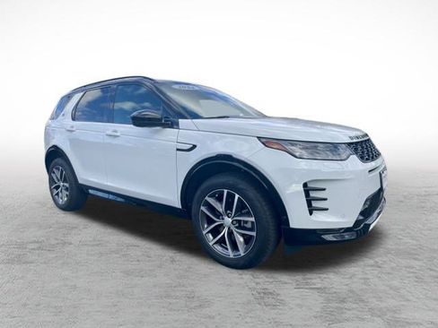 Certified 2024 Land Rover Discovery Sport Dynamic SE image 3