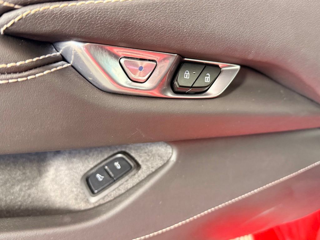 Used 2020 Chevrolet Corvette Stingray Preferred Cpe w/ 2LT Preferred Equipment Group RWD image 30