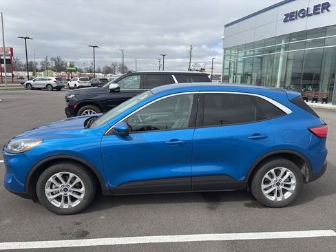 Used 2020 Ford Escape SE image 8