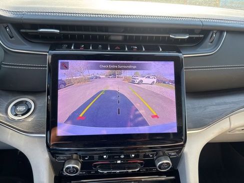 Used 2021 Jeep Grand Cherokee L Overland w/ Luxury Tech Group IV image 33