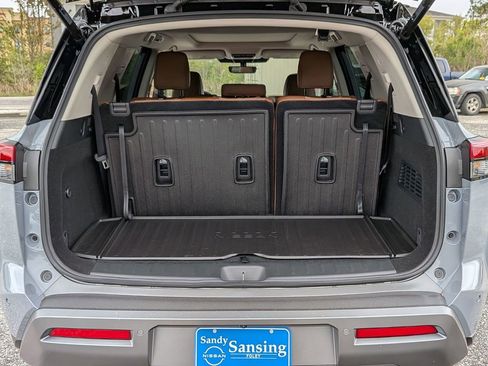 New 2026 Nissan Pathfinder Platinum w/ Cargo Package FWD image 34