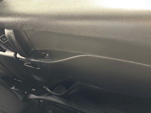 Used 2023 Chrysler Pacifica Touring FWD image 25