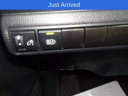 Used 2024 Toyota Corolla SE FWD image 16