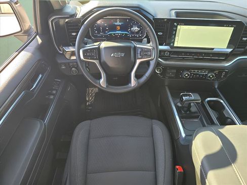 Used 2023 Chevrolet Silverado 1500 RST w/ Convenience Package II image 3