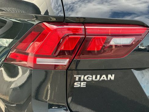 Used 2021 Volkswagen Tiguan SE R-Line FWD image 28