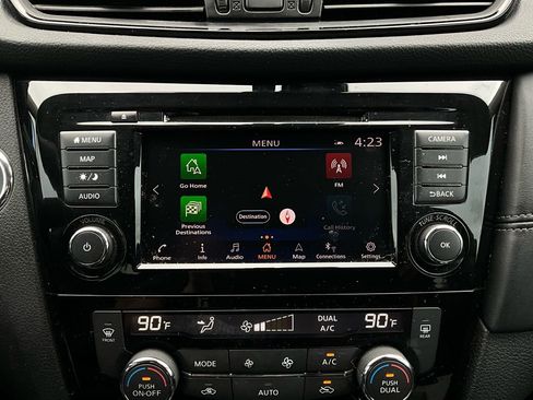 Used 2019 Nissan Rogue SL w/ Premium Package image 31