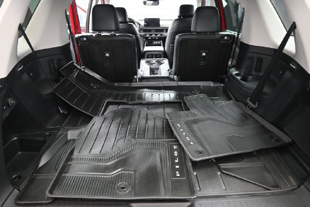 Used 2023 Honda Pilot Elite image 19