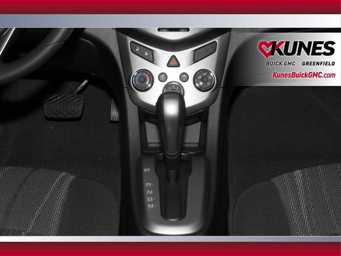 Used 2015 Chevrolet Sonic LT FWD image 11