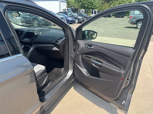 Used 2014 Ford Escape SE w/ Equipment Group 201A AWD/4WD image 12