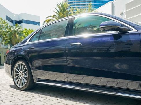 Used 2023 Mercedes-Benz S 500 4MATIC w/ AMG Line image 37