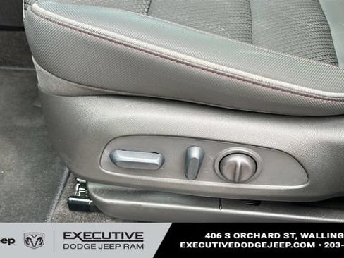 Used 2023 Chevrolet TrailBlazer RS w/ Sun and Liftgate Package AWD/4WD image 11