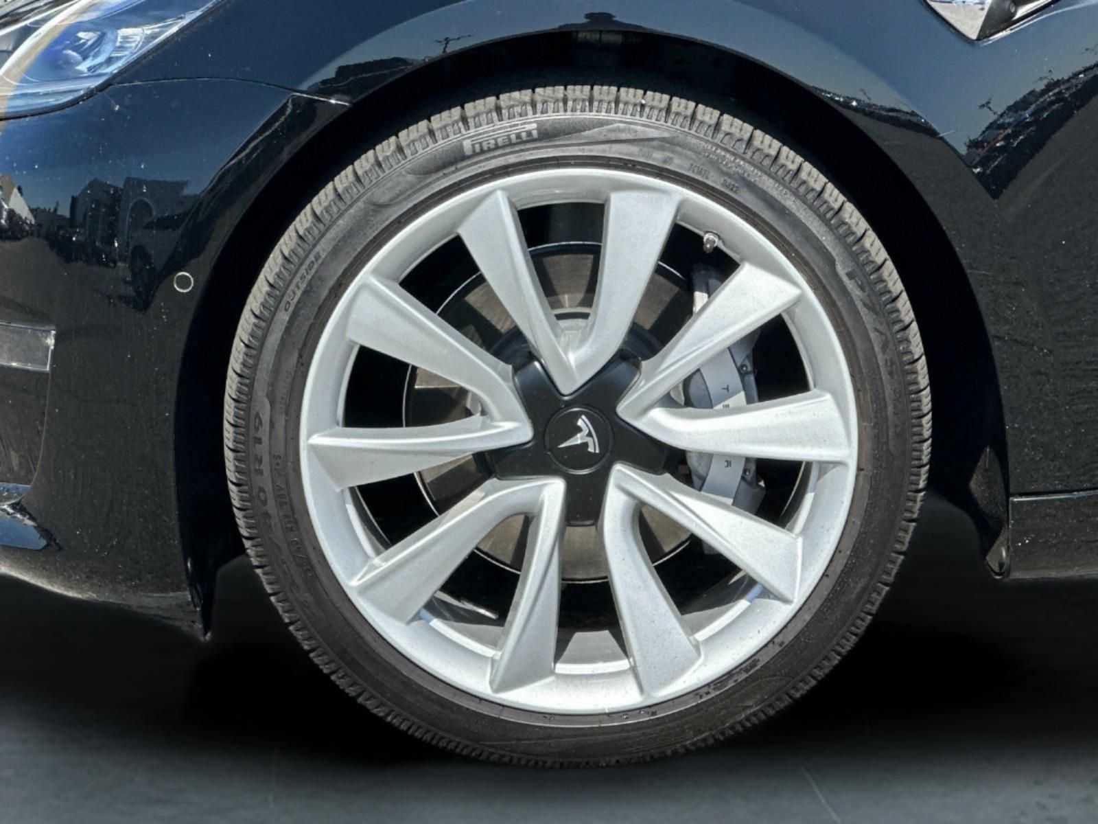 Used 2020 Tesla Model 3 Long Range AWD/4WD image 23