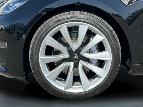 Used 2020 Tesla Model 3 Long Range AWD/4WD image 23