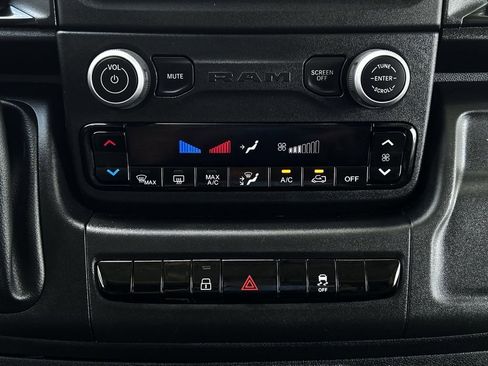 Used 2025 RAM ProMaster 2500 w/ Convenience Group FWD image 20