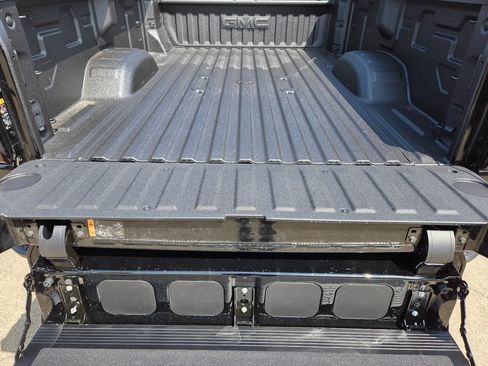 New 2026 GMC Sierra 3500 Denali Ultimate AWD/4WD image 24
