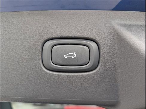 New 2025 VinFast VF 8 Plus image 18