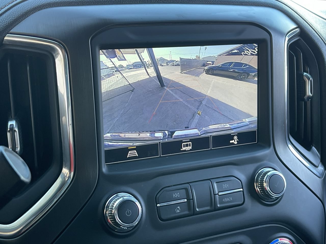 Used 2021 GMC Sierra 1500 AT4 w/ AT4 Preferred Package AWD/4WD image 15
