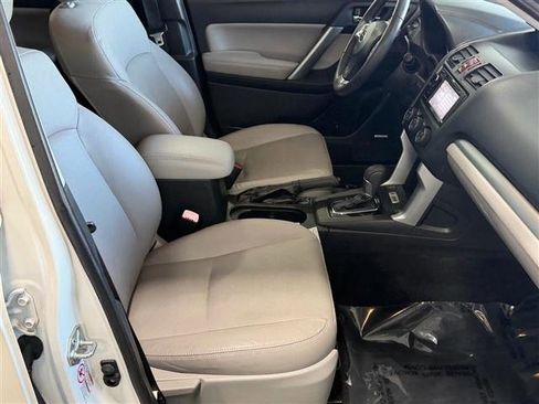 Used 2015 Subaru Forester 2.5i Touring w/ Eyesight & Navigation System AWD/4WD image 21