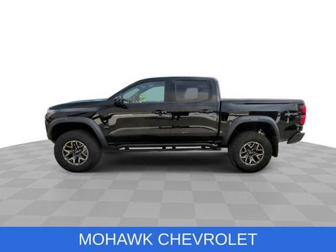 Certified 2024 Chevrolet Colorado ZR2 w/ Technology Package AWD/4WD image 6