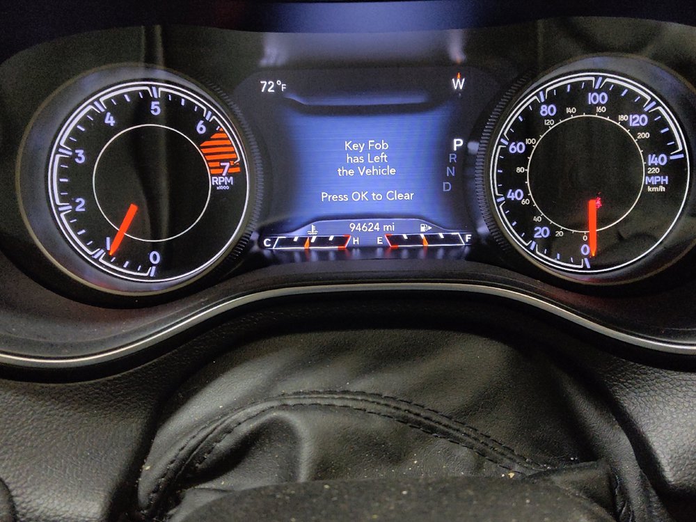 Used 2020 Jeep Cherokee Limited FWD image 23