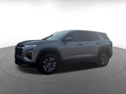 Used 2025 Chevrolet Equinox LT FWD image 7