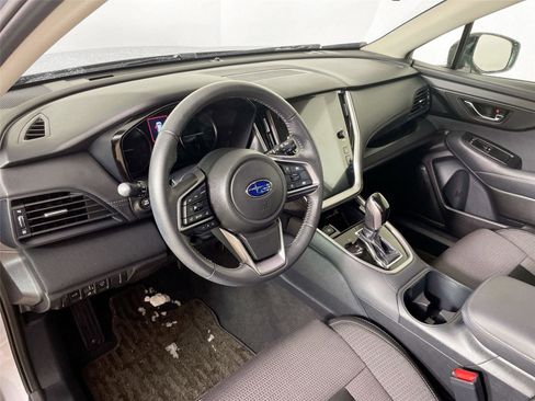 Used 2024 Subaru Outback Premium image 9