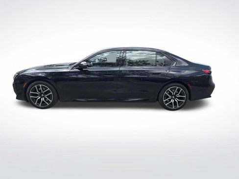 Used 2025 BMW 740i RWD image 8