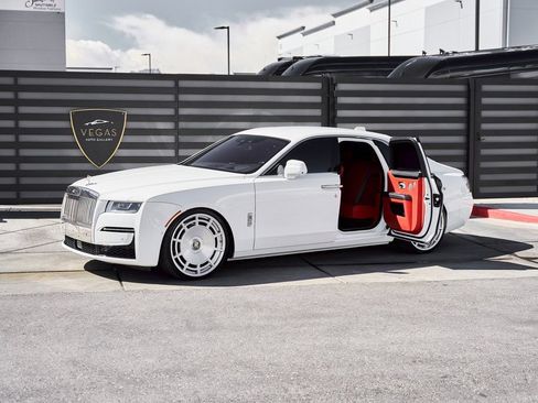 Used 2022 Rolls-Royce Ghost w/ Ghost Package AWD/4WD image 6