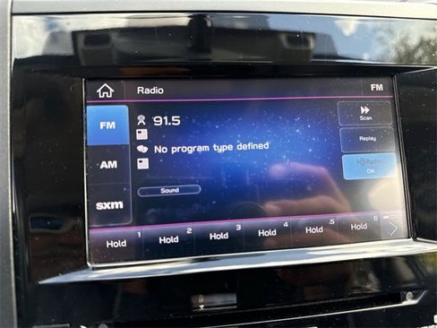 Used 2019 Subaru Crosstrek 2.0i Premium w/ Eyesight System image 16