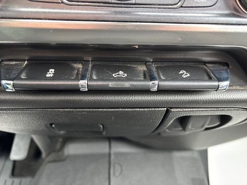 Used 2018 Chevrolet Silverado 1500 LT w/ LPO, Black Pack image 36