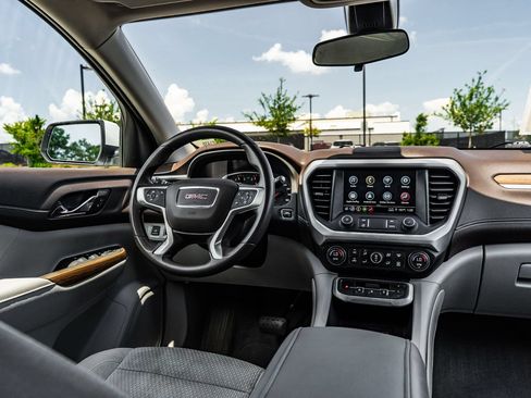 Used 2022 GMC Acadia SLE FWD image 30