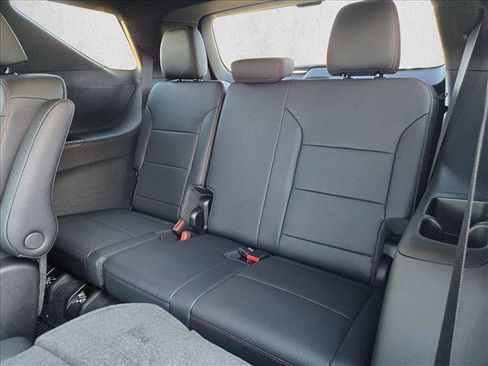 New 2026 Chevrolet Traverse Z71 w/ Driver Confidence Package image 17