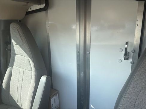 Used 2022 Chevrolet Express 3500 w/ Power Convenience Package image 8