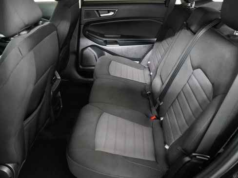 Used 2022 Ford Edge SE w/ Black Appearance Package AWD/4WD image 18