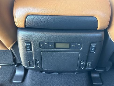 Used 2018 Nissan Armada Platinum w/ Captain Seat Package RWD image 18