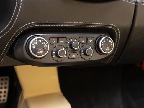 Used 2013 Ferrari 458 Spider RWD image 27