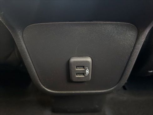 Used 2023 Chevrolet Equinox LT w/ Driver Convenience Package image 13