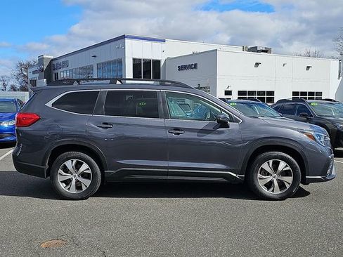 Used 2023 Subaru Ascent Premium w/ Convenience Package image 7